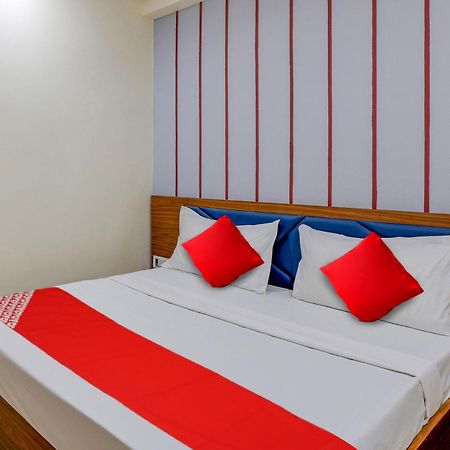 Hotel O Lotus Σουράτ Εξωτερικό φωτογραφία