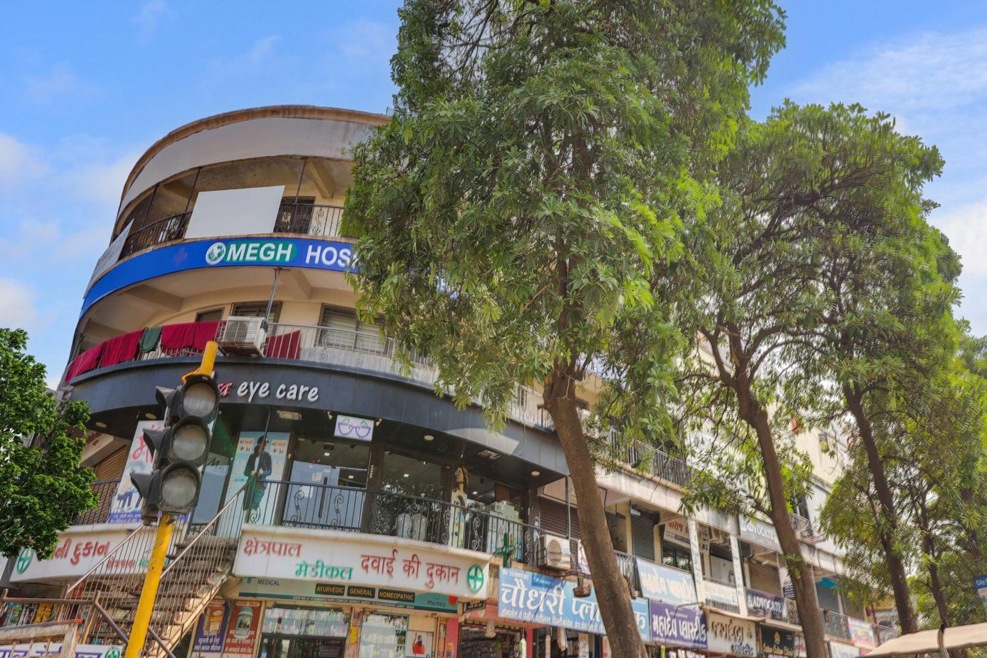 Hotel O Lotus Σουράτ Εξωτερικό φωτογραφία
